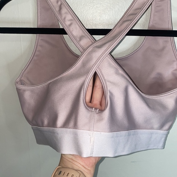 🦋Pink Under Armour Compression bra! - Picture 7 of 7